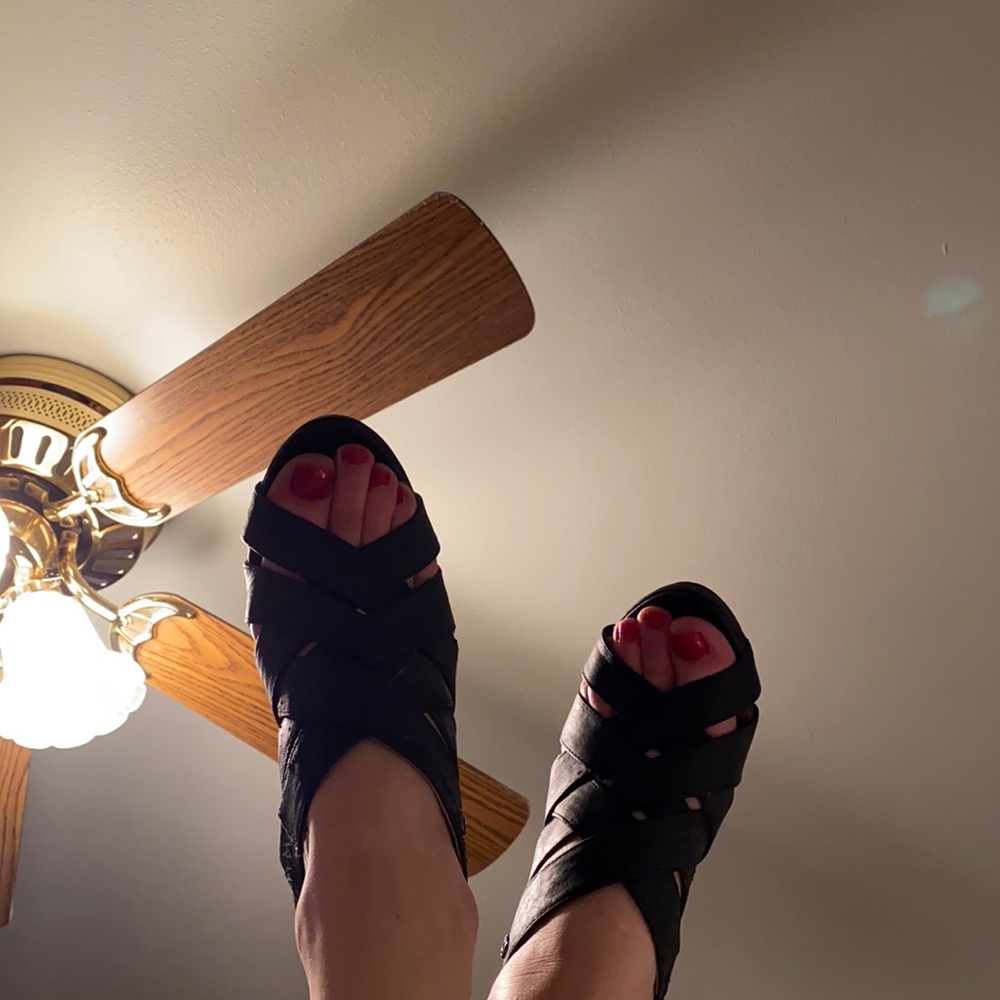 Black.  Size 8.  Very sexy.